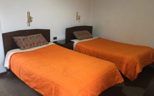 Copacabana Hostal