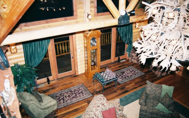 Pine Lakes Lodge