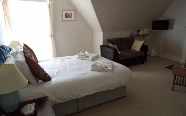 Inchnacardoch Lodge Hotel