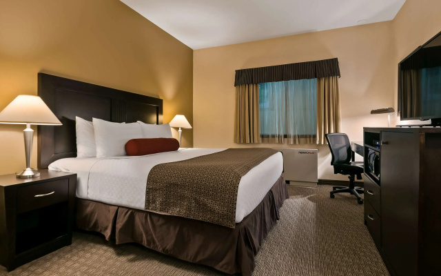 Best Western Plus Baker Street Inn