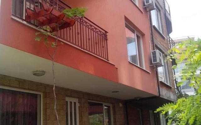 Tania Guest House