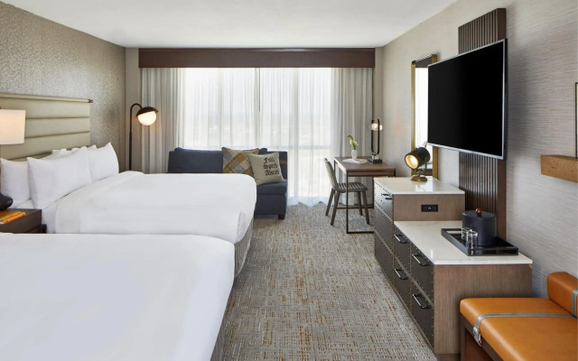 Renaissance Mobile Riverview Plaza Hotel