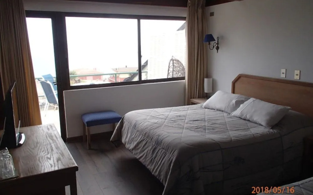 Hotel Camino del Alto