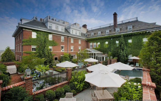 The Vanderbilt, Auberge Collection