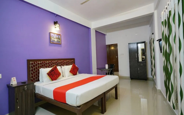 OYO 16617 Rayan Residency