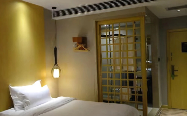 Boning Hotel