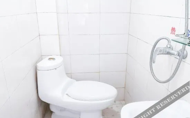 Dongying 99 business hotel(东营九九商务宾馆)