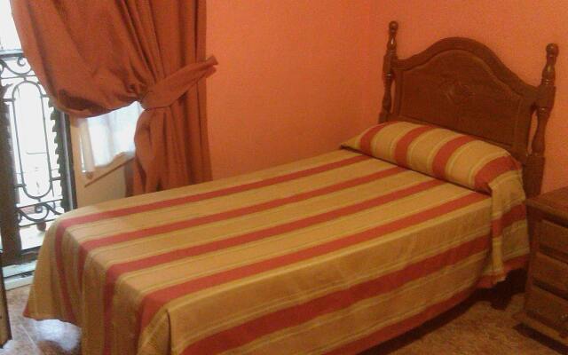 Отель Hostal Playa 2 комната для гостей