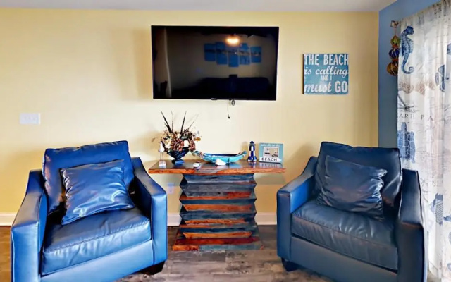 Put-in-Bay Waterfront Condo #206