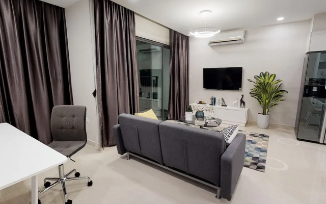 Gold Bee Apartment - the Tresor Building