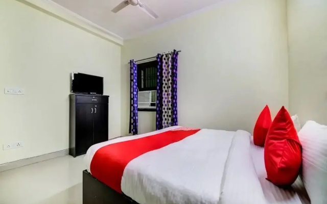 Kamal Palace By OYO Rooms