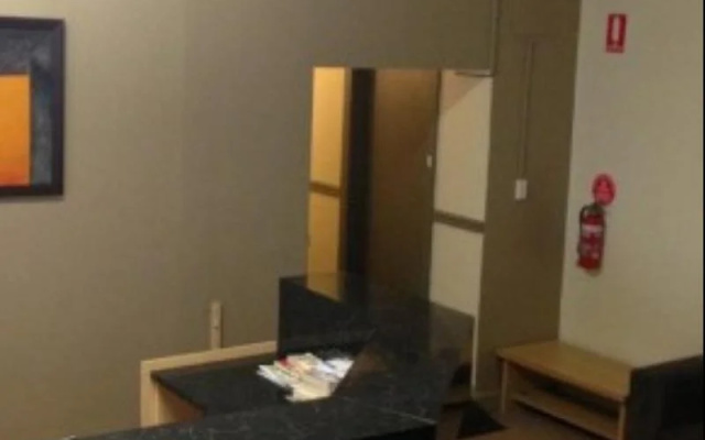 Elwood Sands Budget Motel