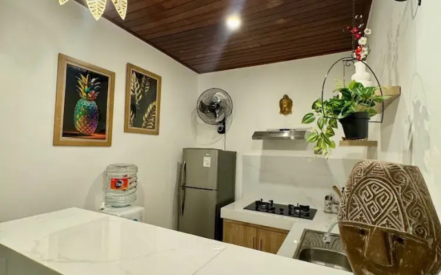 Villa Flora - Seseh Area