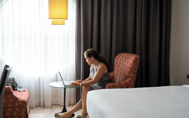 Отель Hôtel Lindbergh par JARO