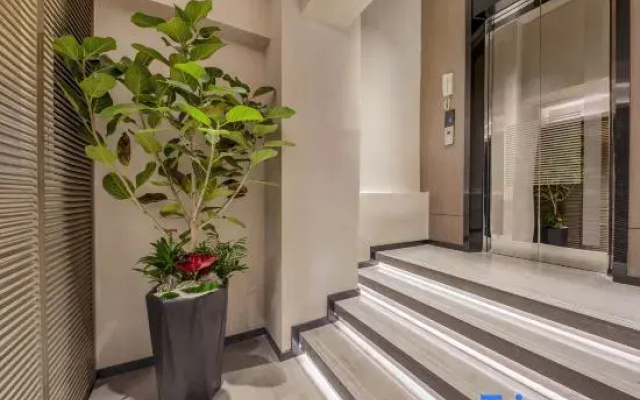 Youyi Chao Hotel (Xili Subway Station)