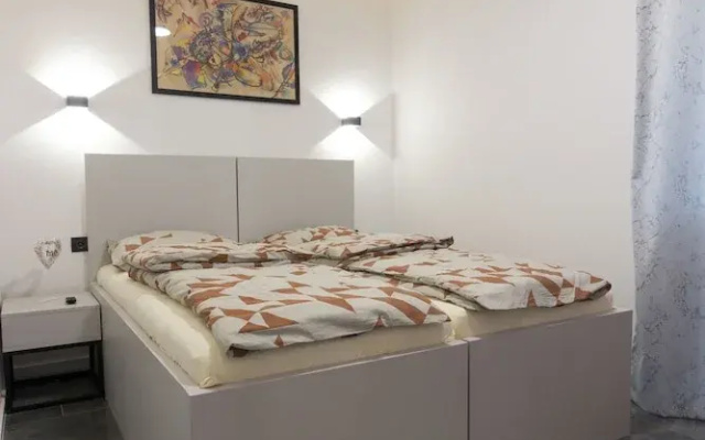 Deluxe Feliciano Apartments