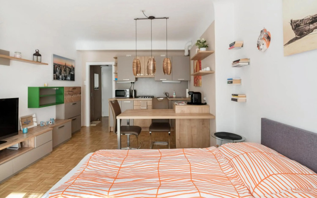 Cosy apartment near VIC (UNO City)