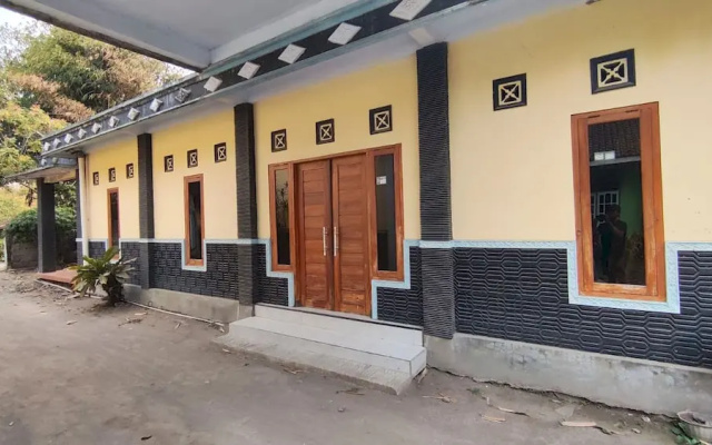 Hotel O Pondok Wisata Kurniawan 2NearWonogondang Camp ( Bumi Perkemahan Wonogondang )