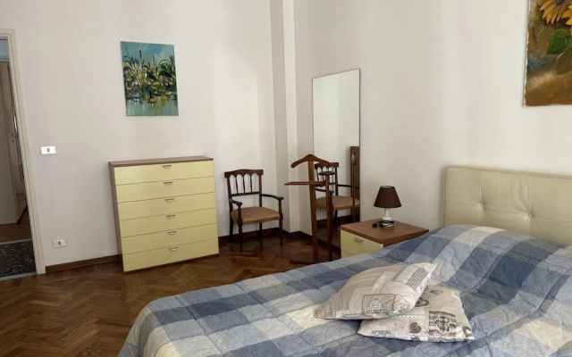 Central Square Apartment by Wonderful Italy