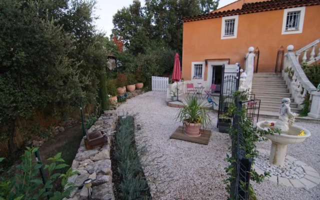Chez Amali