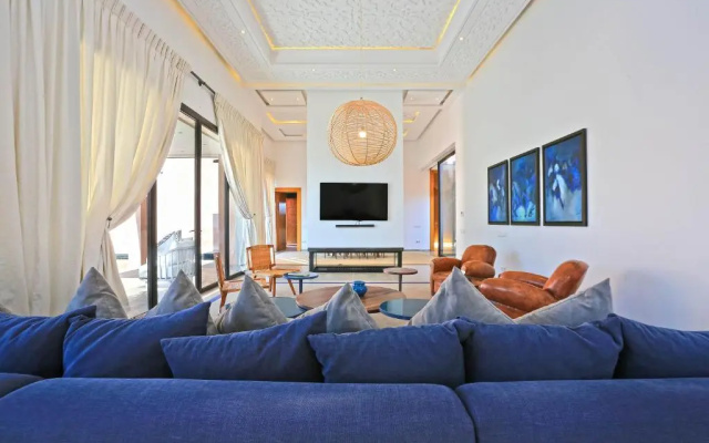 Villa de Luxe 5 suites à la palmeraie