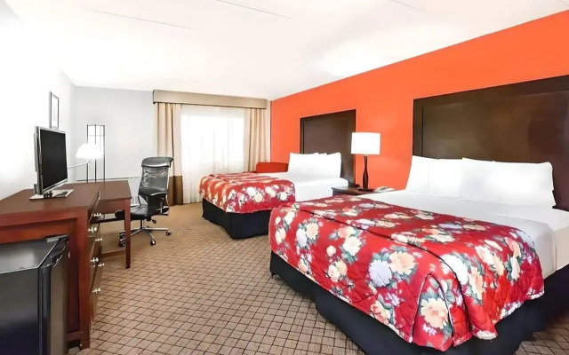 MainStay Suites Lansing West