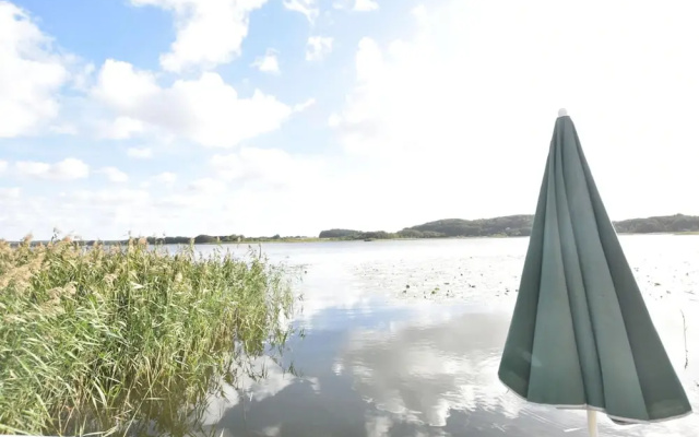 Bootshaus Direkt am See mit Eigenem Steg an der Ostsee