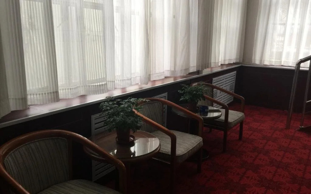 Chifeng Quanyou Inn