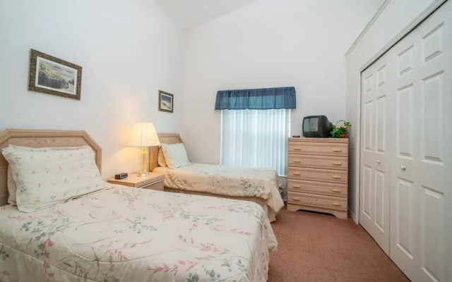1114 4-bed Pool Home, Liberty Village Kissimmee