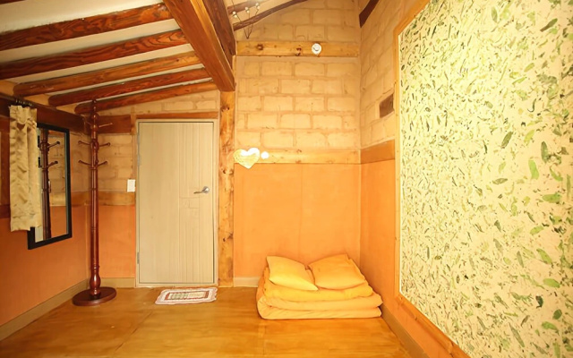 Jeonju Damso Pension