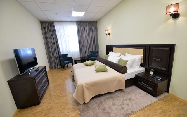 Unique Hotel вид на фасад