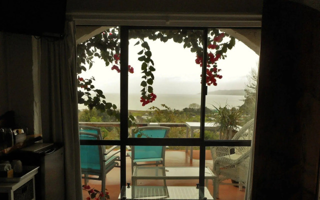 Te Aputa Lodge