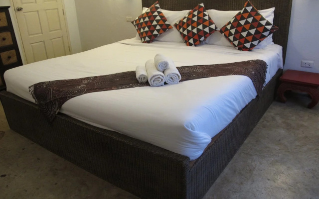 Lek House