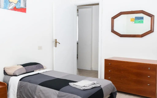 Cornigliano Apartment 2