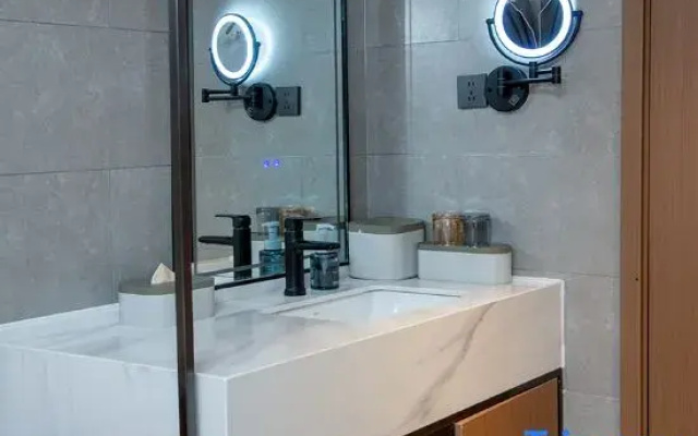 MEHOOD LESTIE Hotel (Zhengzhou Gongyi City Government)