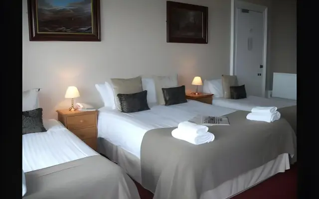 The Lauriston Hotel