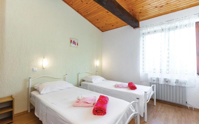 Awesome Home in Jadranovo With Wifi and 3 Bedrooms