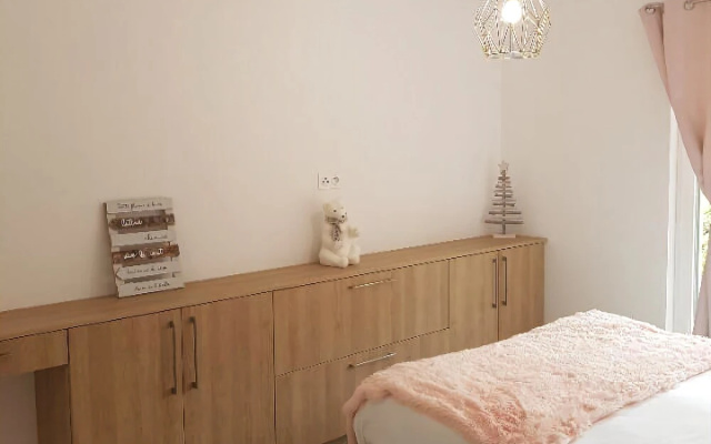LES Balcons DE Pierre Pomme N°1 : 5 Pièces 8 à 10 Personnes / 5 Rooms 8 to 10 People