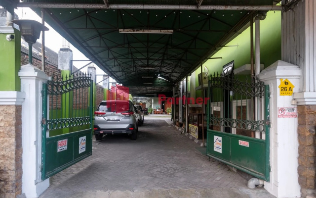 Janna Guest House Syariah Yogyakarta Mitra RedDoorz(Janna Guest House SYARIAH Yogyakarta Mitra RedDoorz)