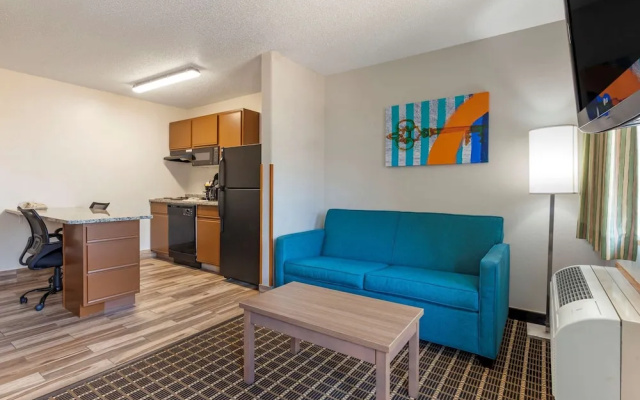 Mainstay Suites Dubuque