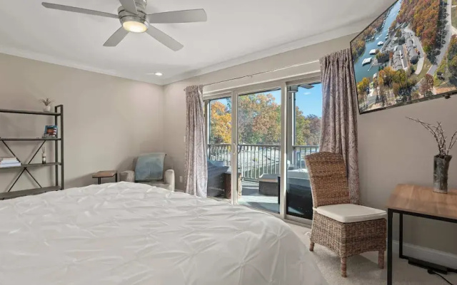 Lakeside Haven - Condo for 8