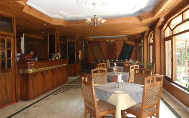 Nirvana Garden Hotel