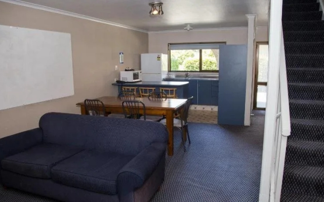 Econo Lodge The Villas