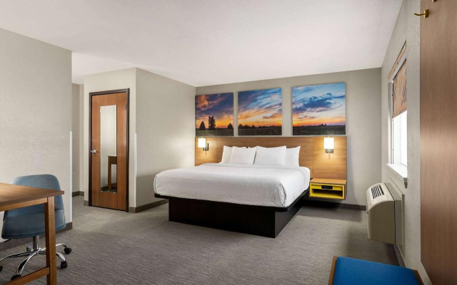 Days Inn by Wyndham Washington Court House