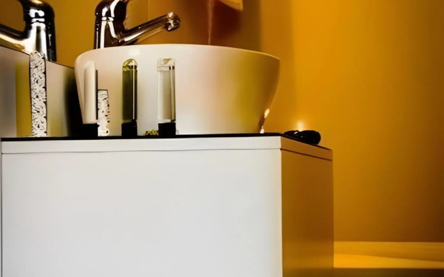 Pdh, Lda. Paredes Design Hotel
