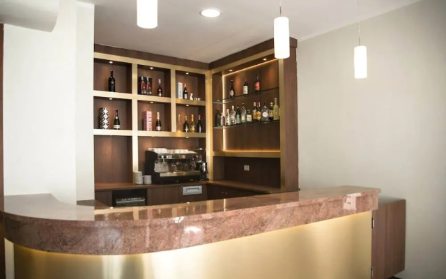H&L Hotel