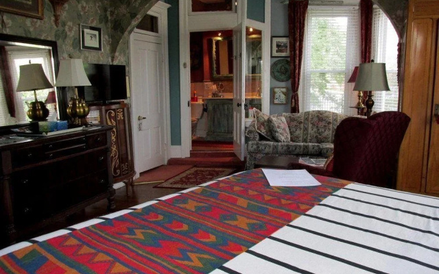 1812 Overture B&B