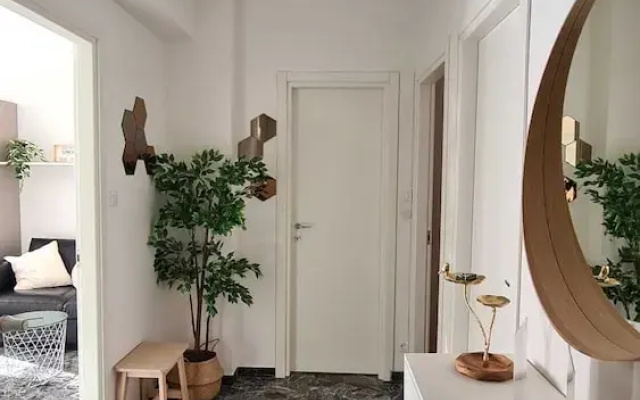 Eleonora'S House