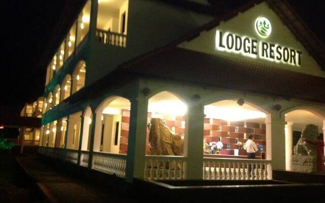 Отель Dak Nong Lodge Resort вид на фасад