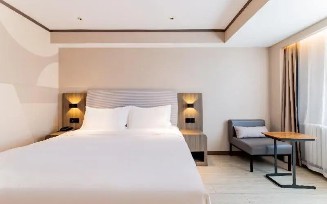 HanTing Hotel (Hohhot Xinhua Square Wenhuagong Road)
